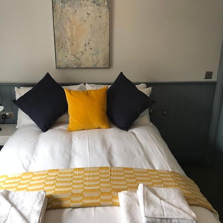 No.16 Hotel Seaham Szoba fotó The bedroom at The Old Post Office